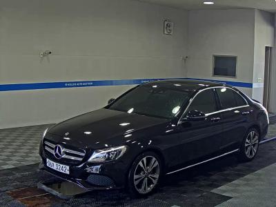 MERCEDES-BENZ C-CLASS (4TH GEN) C220 d AVANTGARDE