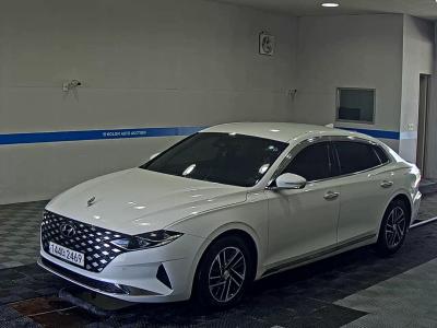 HYUNDAI THE NEW GRANDEUR IG LPi 3.0 BUSINESS DELUXE TYPE