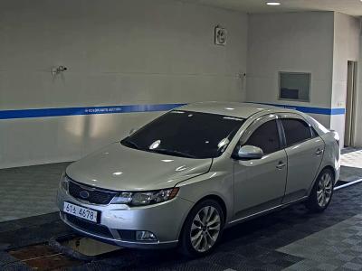 KIA FORTE 1.6 GDI LUXURY