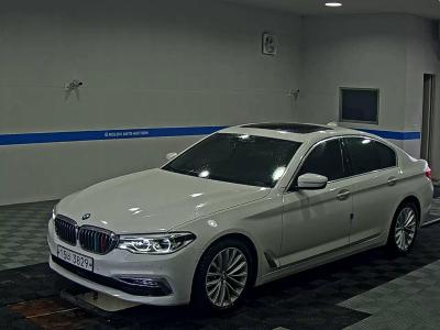 BMW 5 SERIES (7TH GEN) 520d LUXURY LINE SPECIAL