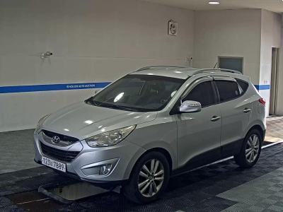 HYUNDAI TUCSON ix DIESEL R20 2WD LX20 LUXURY