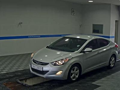 HYUNDAI AVANTE MD M16 GDi LUXURY