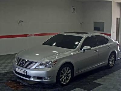 LEXUS LS (4TH GEN) 460