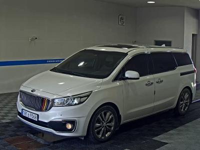KIA ALL NEW CARNIVAL 9-SEATER DIESEL PRESTIGE