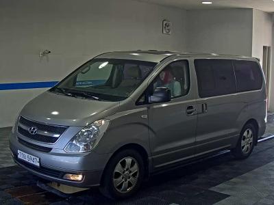 HYUNDAI GRAND STAREX 11-SEATER DIESEL HVX VIP PACK
