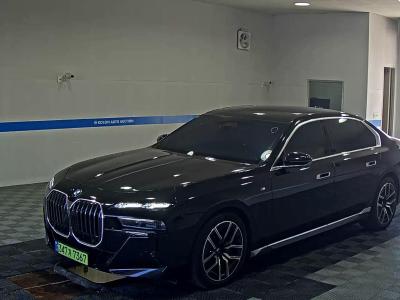 BMW 7 SERIES (7TH GEN) 740i xDRIVE M SPORT