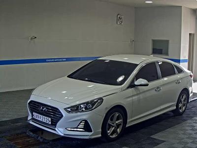 HYUNDAI LF SONATA NEW RISE LPi RENTAL CAR MODERN