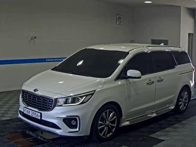 KIA THE NEW CARNIVAL 9-SEATER DIESEL PRESTIGE