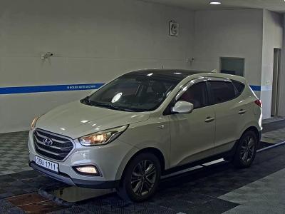 HYUNDAI NEW TUCSON ix GASOLINE 2.0 GDi 2WD STYLE