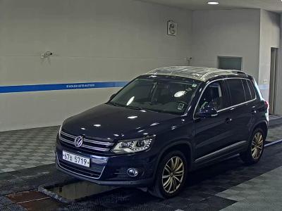 VOLKSWAGEN TIGUAN 2.0 TDI BLUEMOTION PREMIUM