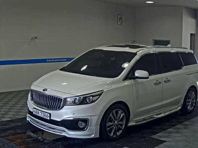 KIA ALL NEW CARNIVAL 9-SEATER DIESEL PRESTIGE