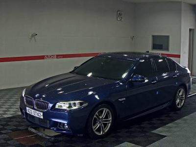 BMW 5 SERIES (6TH GEN) 520d xDRIVE M AERODYNAMIC PRO
