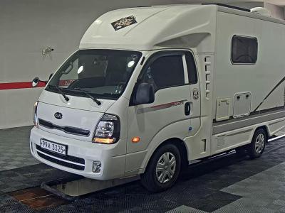 KIA THE NEW BONGO III CARGO WORK-THROUGH VAN