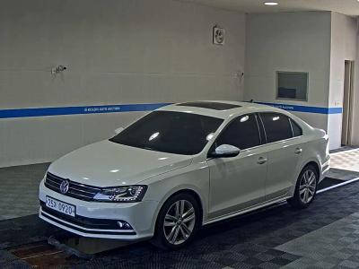 VOLKSWAGEN JETTA (6TH GEN) 2.0 TDI BLUEMOTION PREMIUM