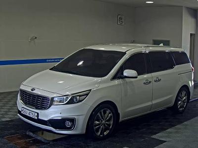 KIA ALL NEW CARNIVAL 9-SEATER DIESEL PRESTIGE