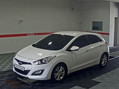 HYUNDAI NEW i30 1.6 VGT UNIQUE