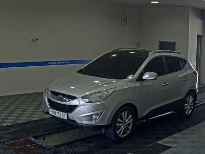 HYUNDAI TUCSON ix DIESEL R20 4WD LX20 PREMIER