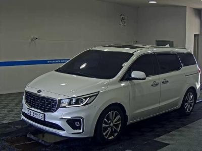 KIA THE NEW CARNIVAL 9-SEATER DIESEL PRESTIGE