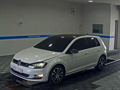VOLKSWAGEN GOLF (7TH GEN) 2.0 TDI 40TH ANNIVERSARY EDITION