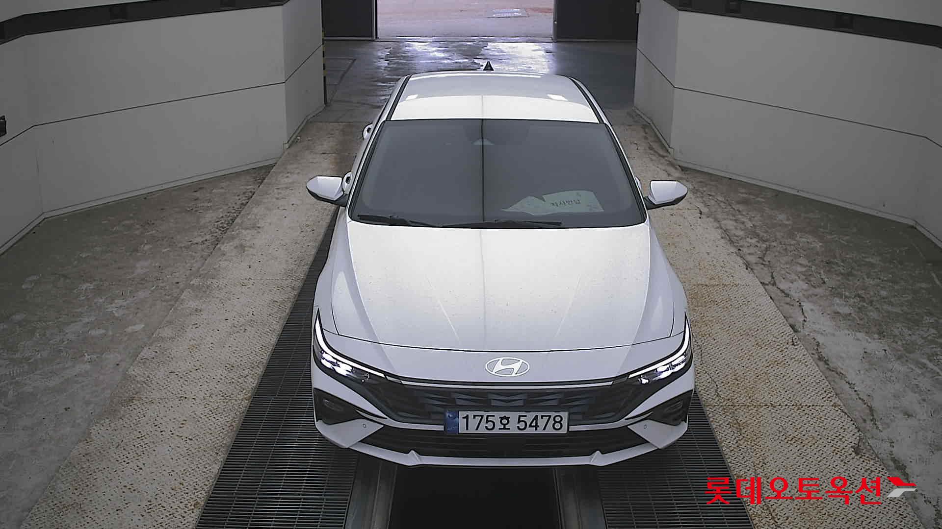 Hyundai AVANTE CN7 (G)1.6 Modern 2WD AT