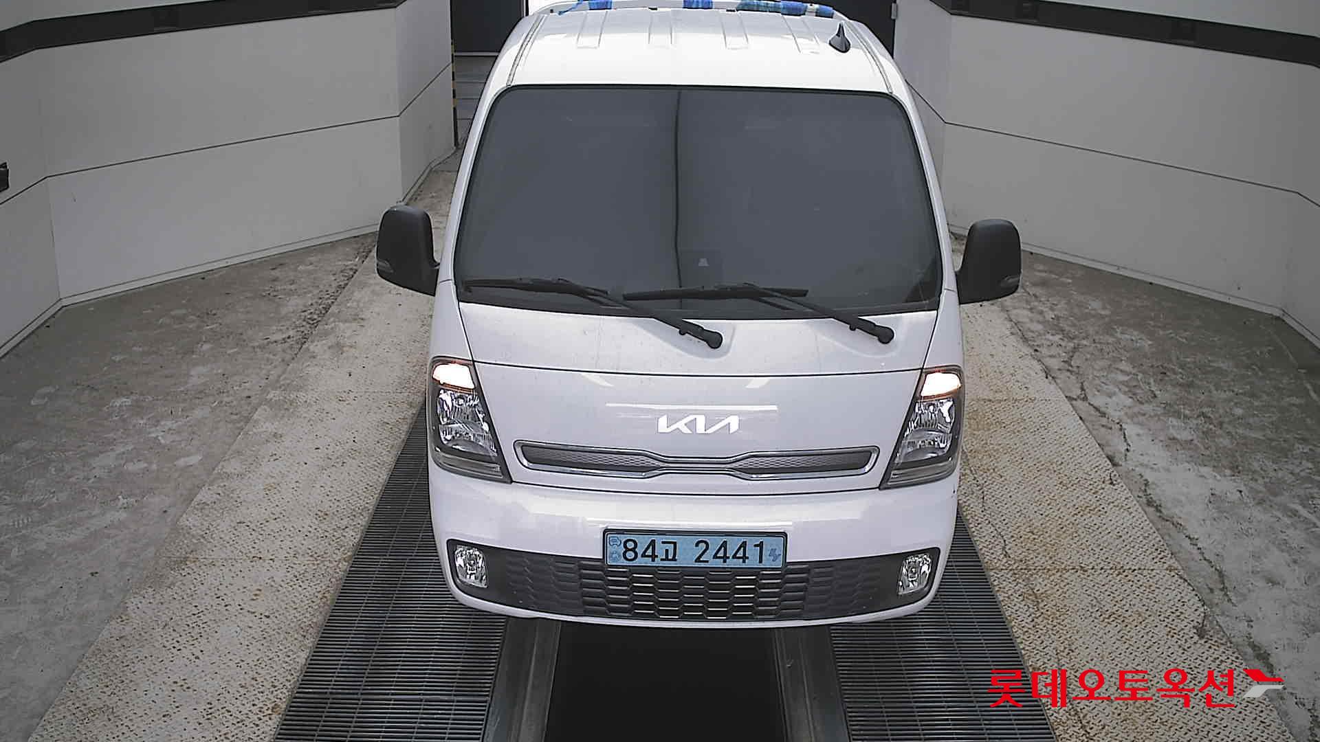KIA BONGO (E) 1-Ton King Cab Extra Long Wheelbase 2WD GLS