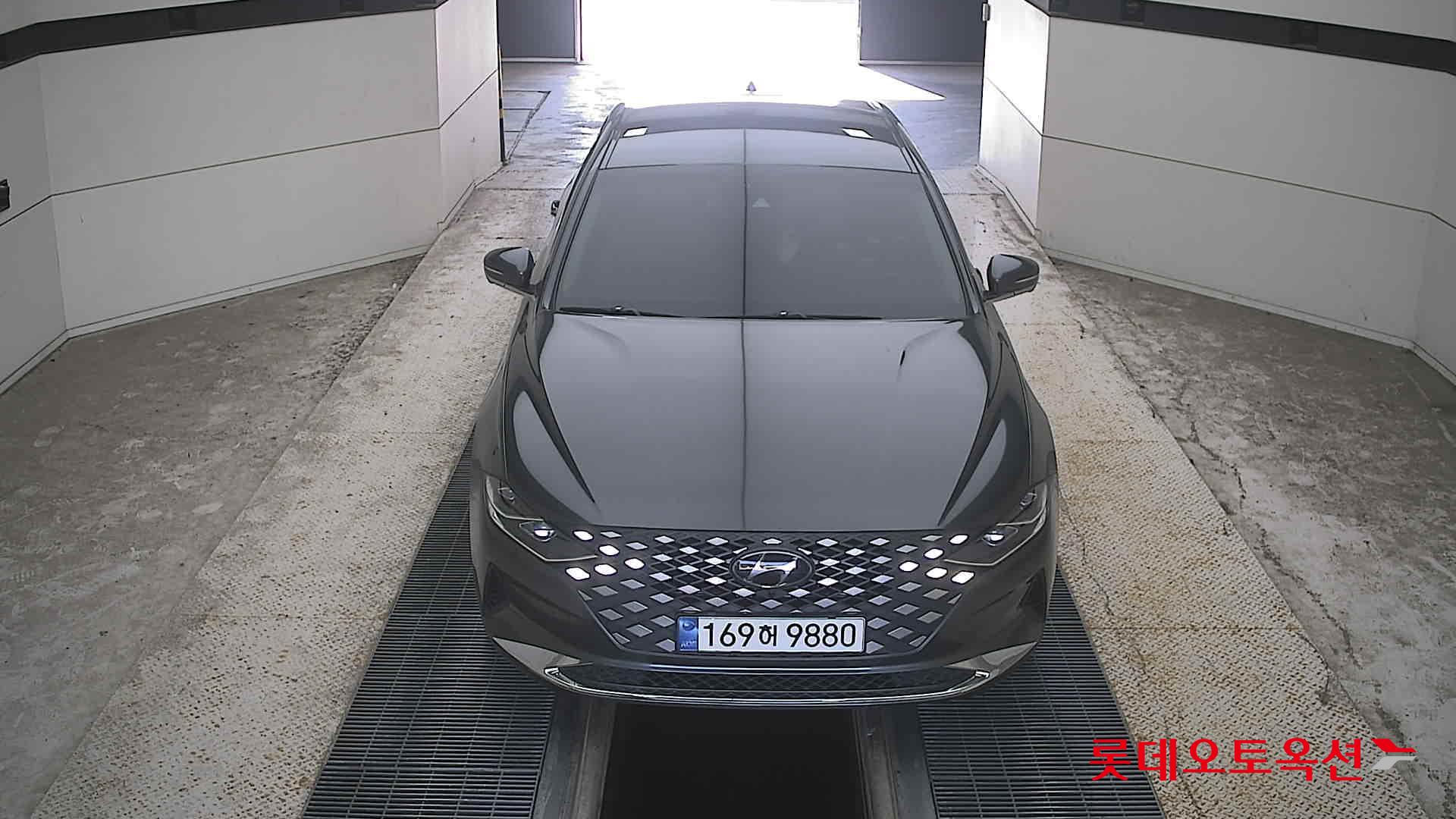 Hyundai THE NEW GRANDEUR (G) 2.5 Le Blanc