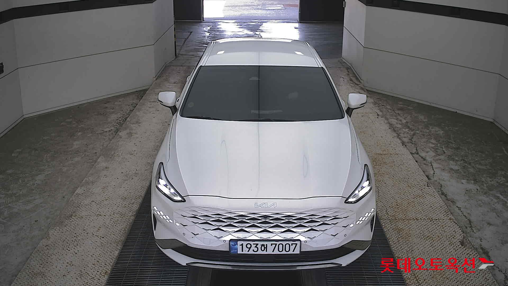KIA K8 (H) 1.6 Noblesse