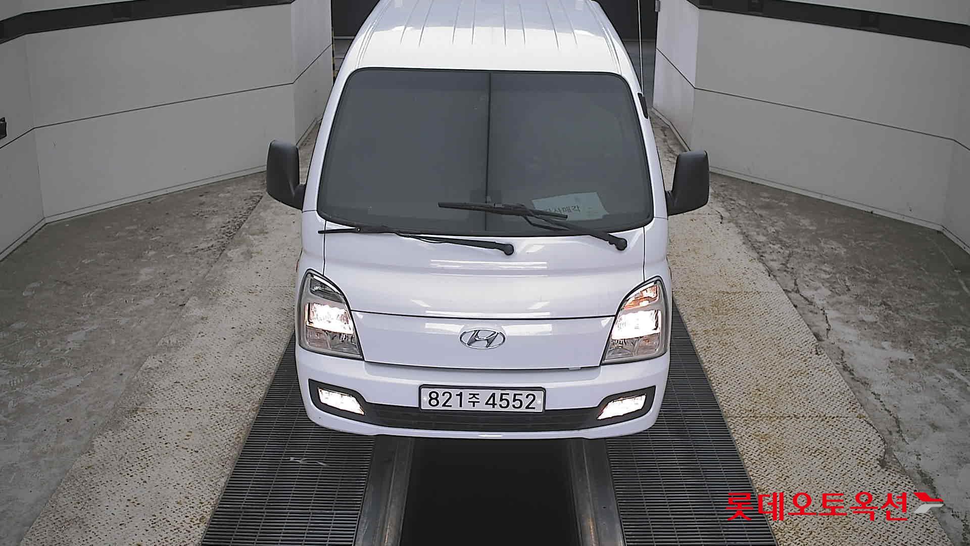 Hyundai PORTER II (D) 2.5 Double Cab Extra Long Wheelbase Smart 2WD