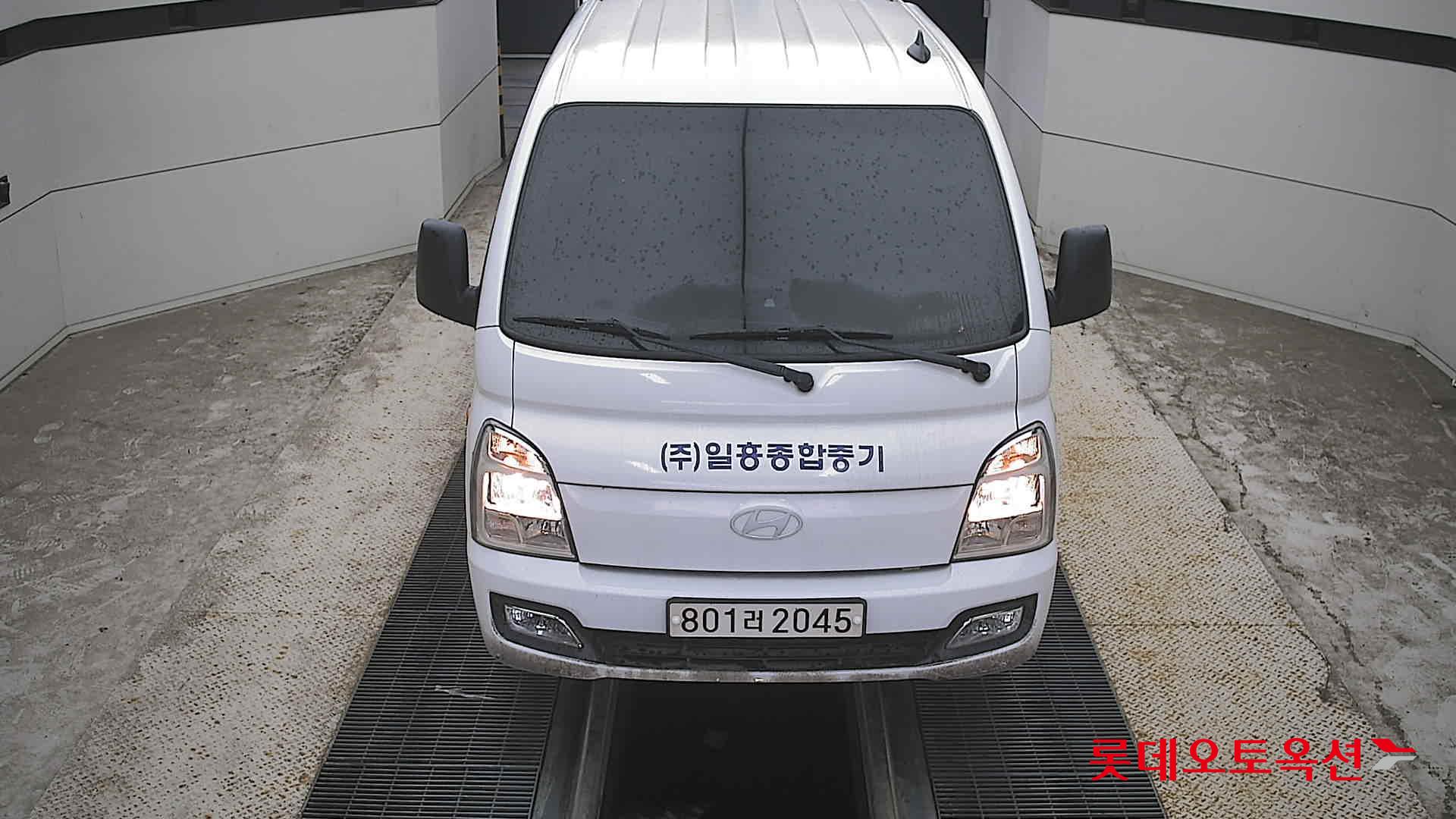 Hyundai PORTER (L)2.5T 1.0-Ton Extra Long Wheelbase Double Cab Smart 2WD AT
