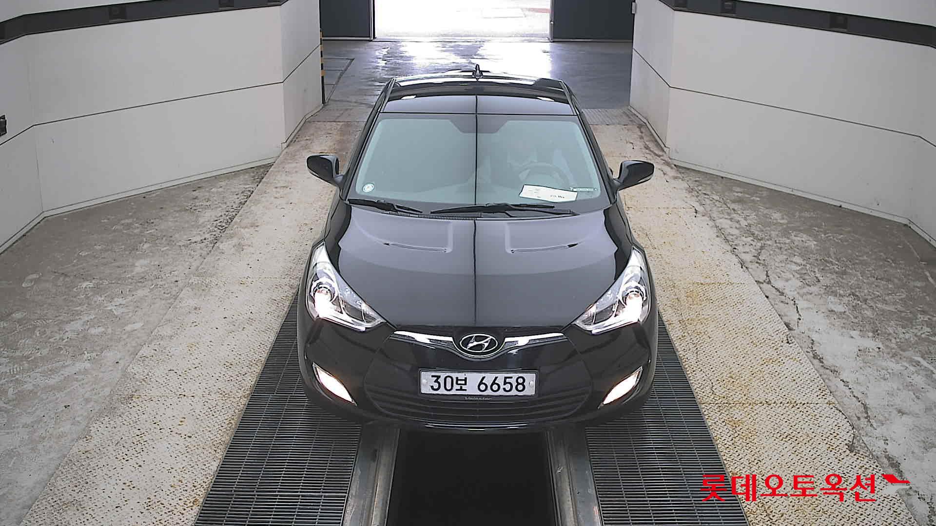 VELOSTER (G) 1.6 UNIQUE Manual