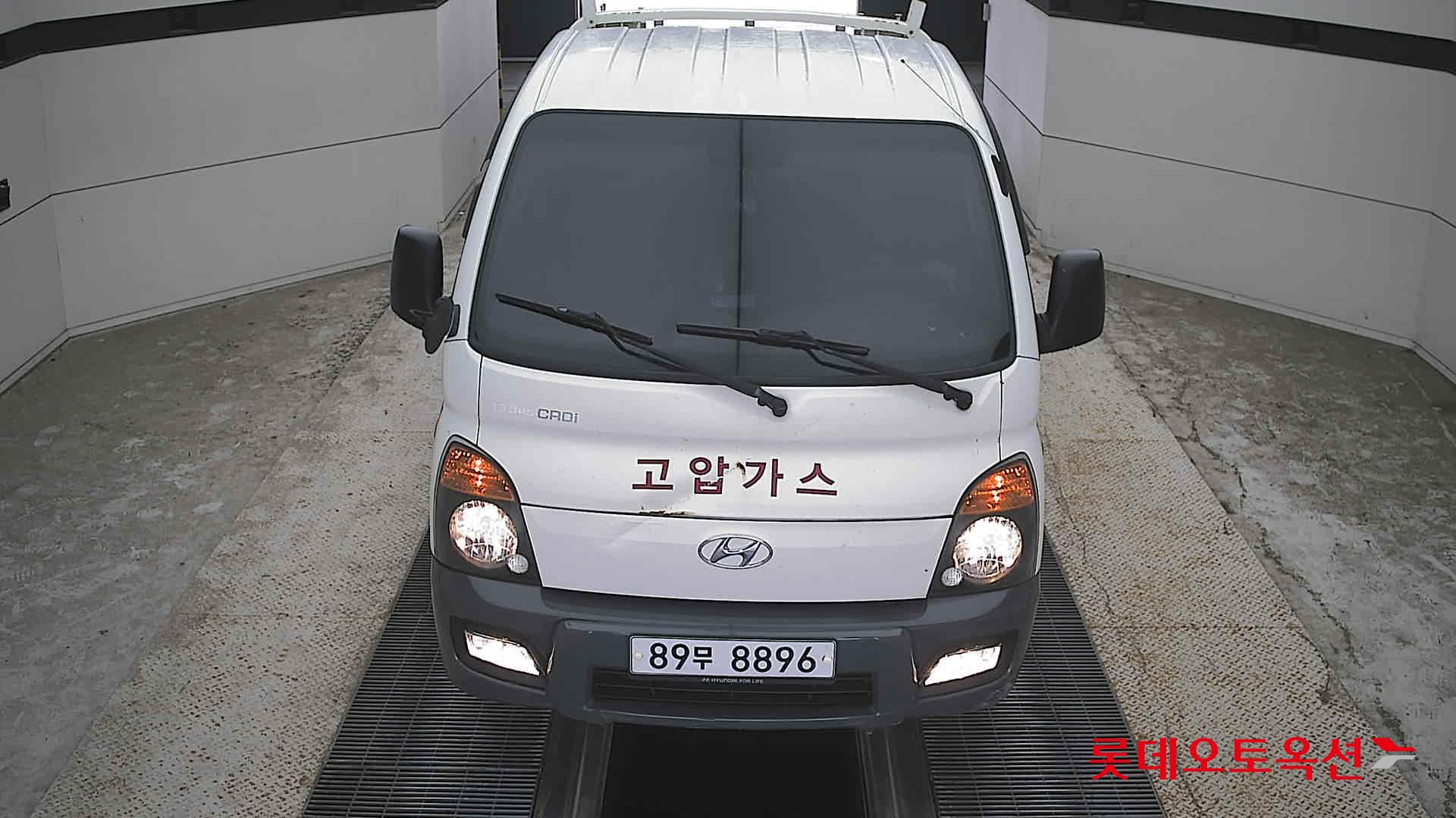 Hyundai PORTER Ⅱ (D) 2.5 Super Cab Long Wheelbase GOLD Manual