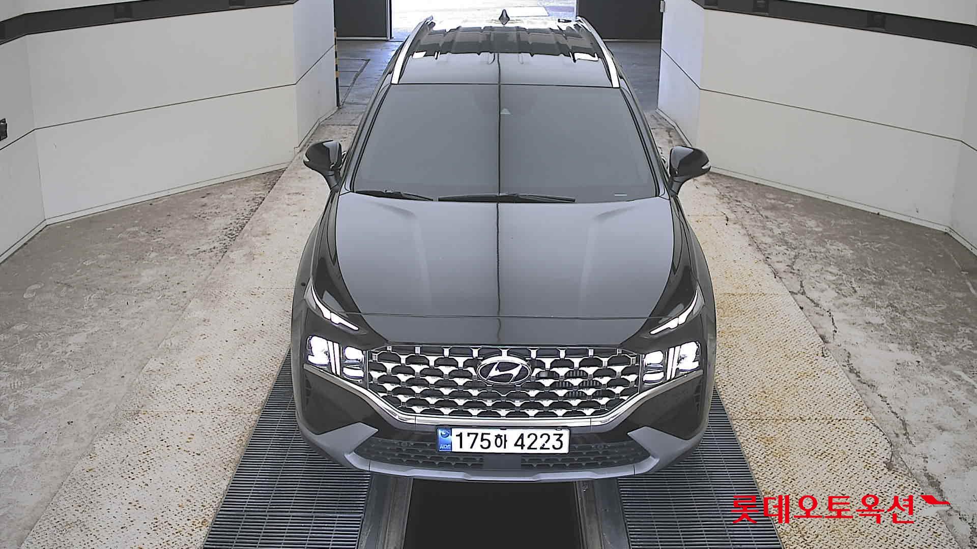 Hyundai THE NEW SANTAFE (D) 2.2 Prestige 5-Seater 2WD