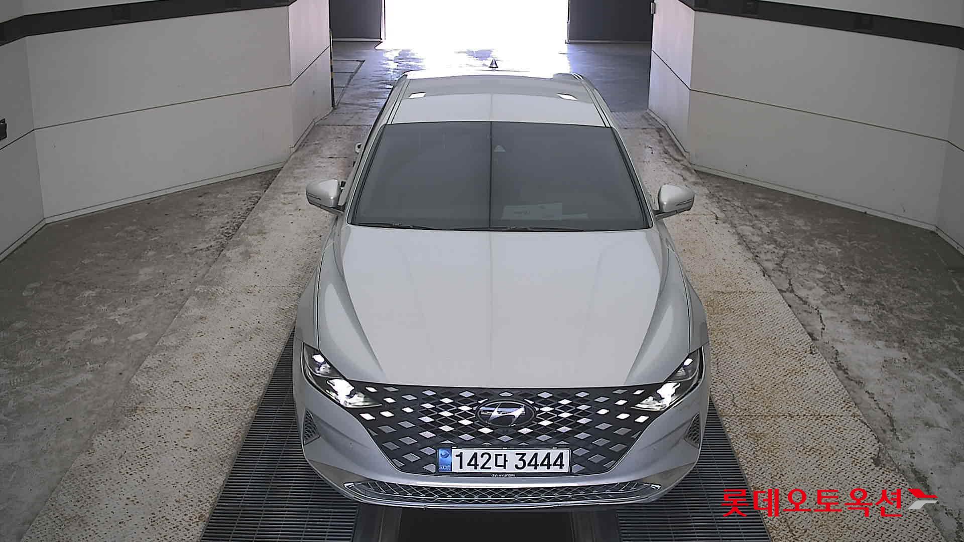 Hyundai THE NEW GRANDEUR (G) 3.3 Calligraphy