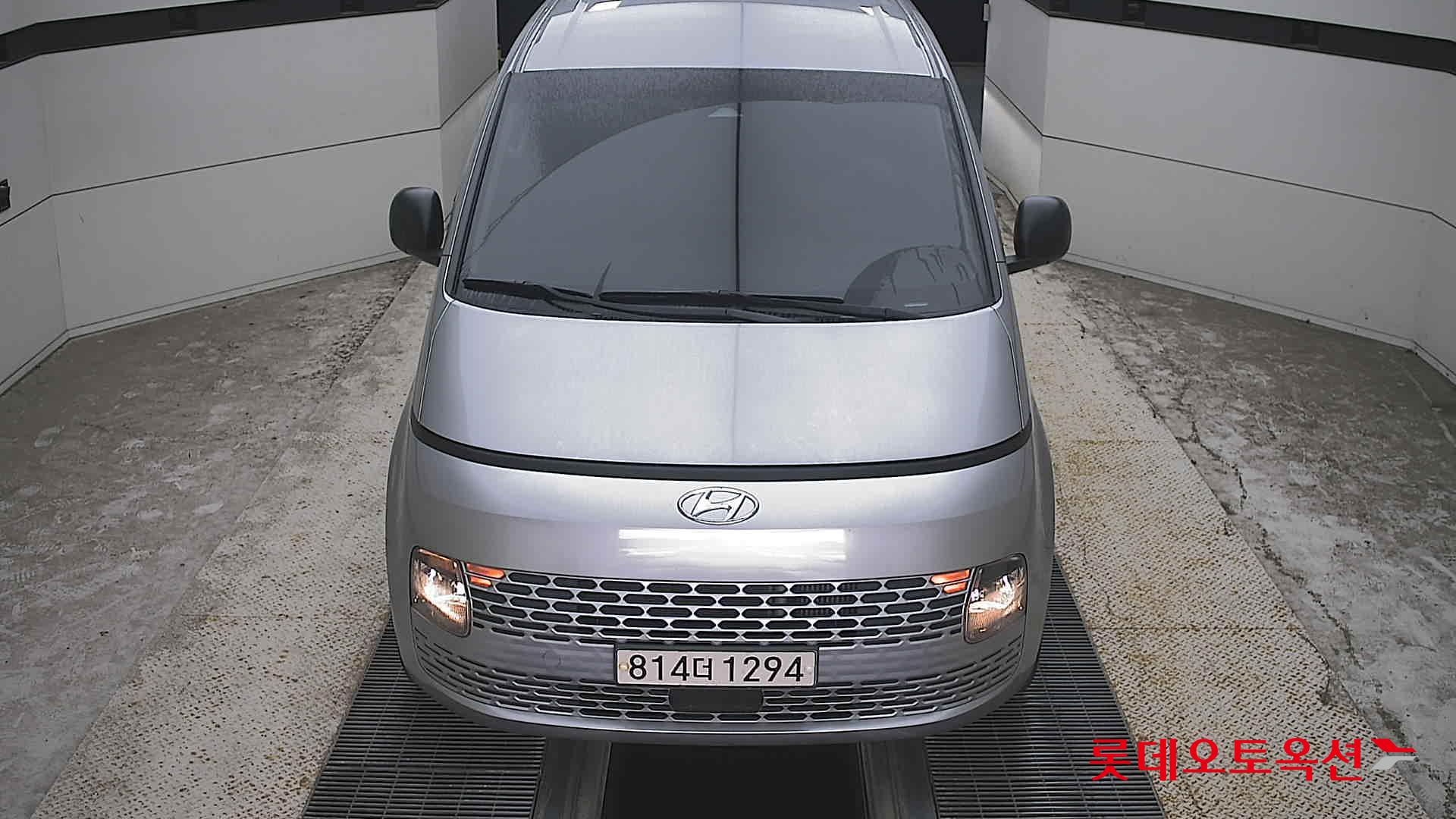 Hyundai STARIA (D) 2.2 Cargo 3-Seater Smart