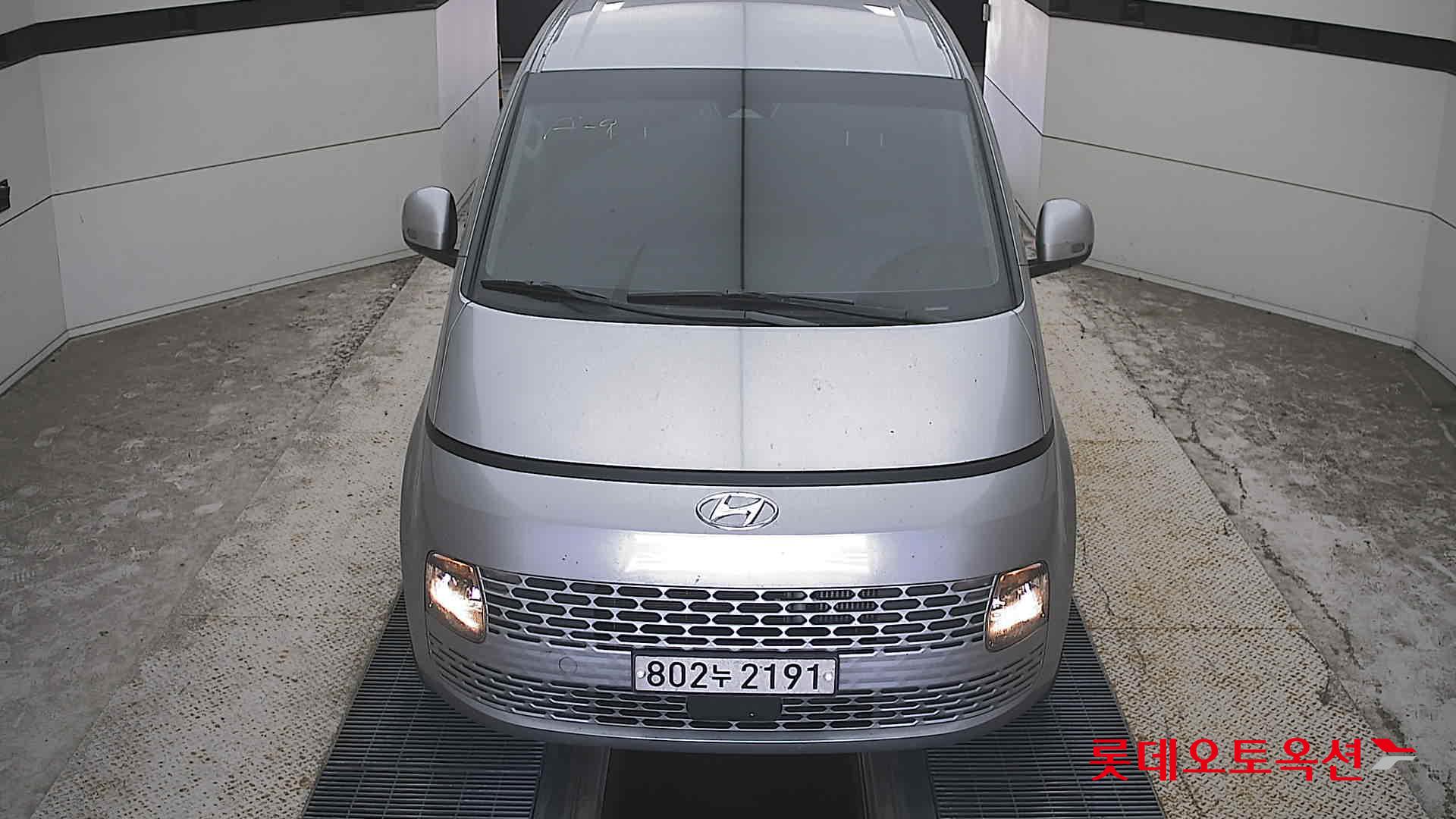 Hyundai STARIA (D) 2.2 Cargo 5-Seater Modern