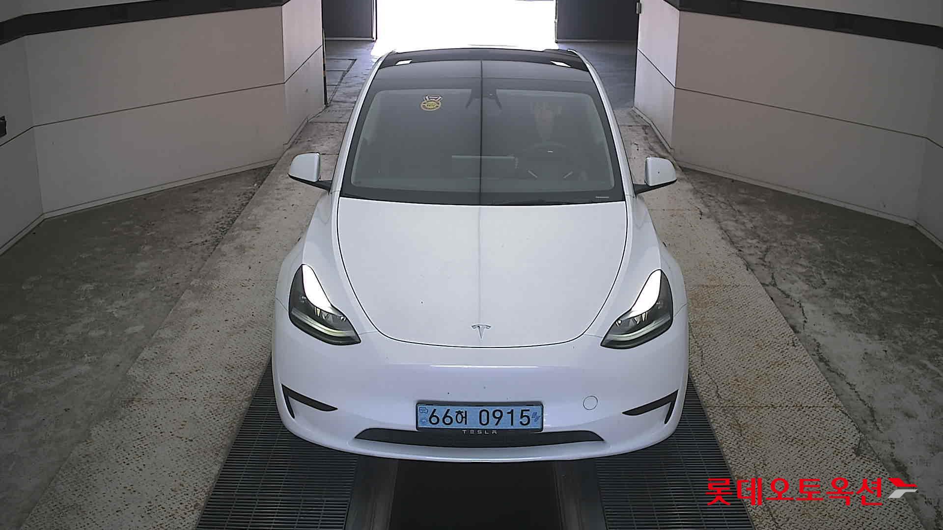 TESLA MODEL Y RWD (E) 5-Seater 2WD AT