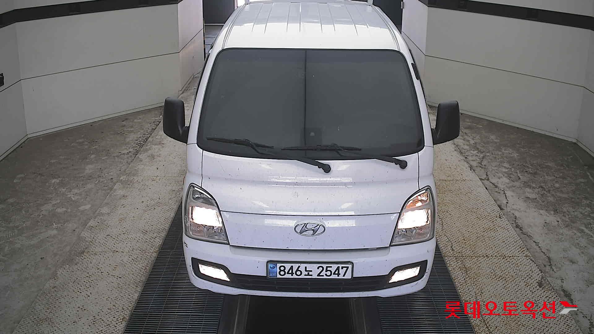 Hyundai PORTER II (D) 2.5 Double Cab Extra Long Wheelbase Smart 2WD