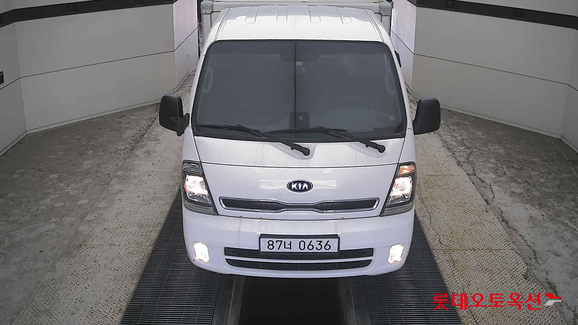 KIA BONGO(D)1톤 다용도복합 냉동탑차 저상형 킹캡 초장축 L라이트 듀얼