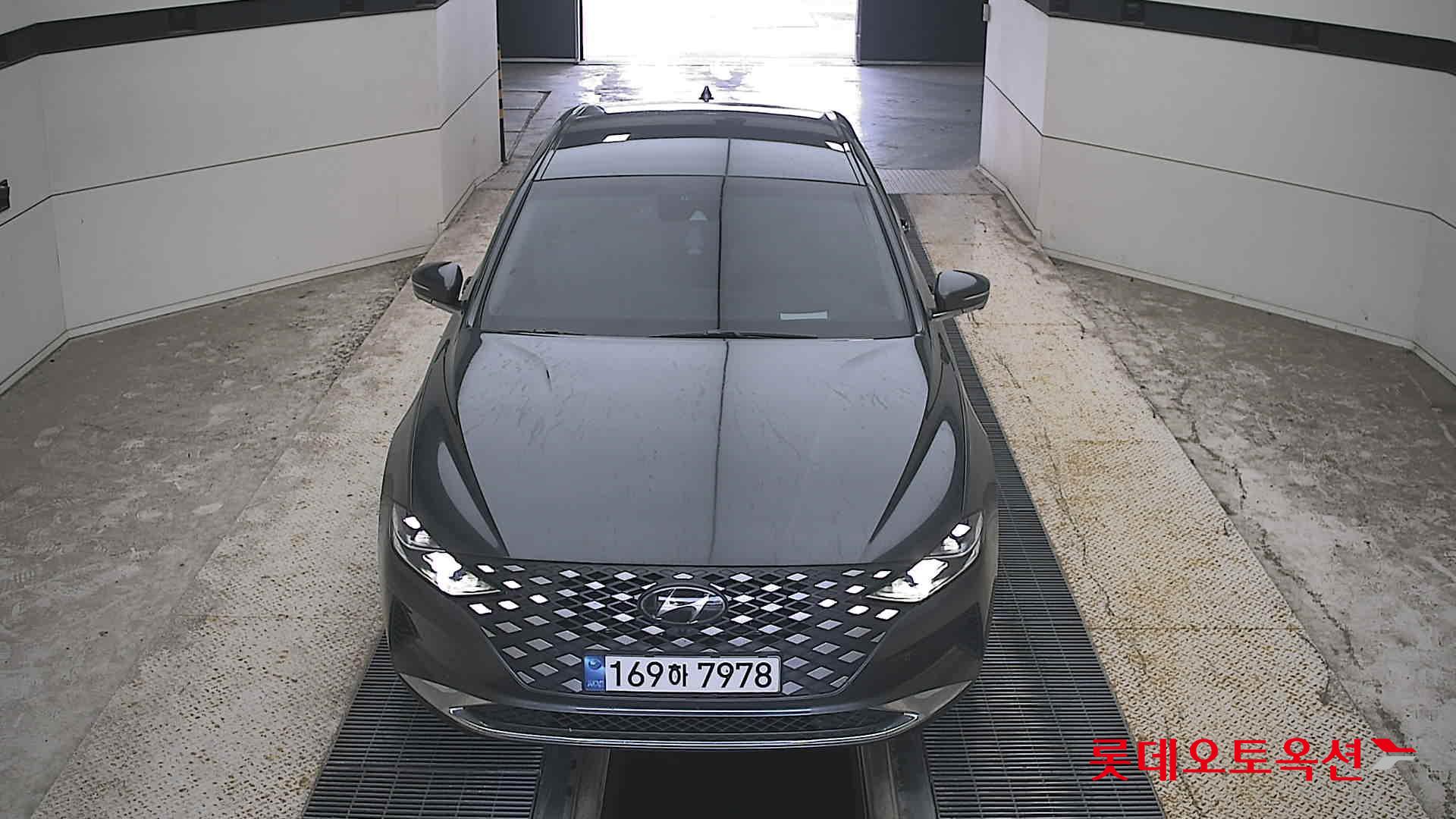 Hyundai THE NEW GRANDEUR (H) 2.4 Le Blanc