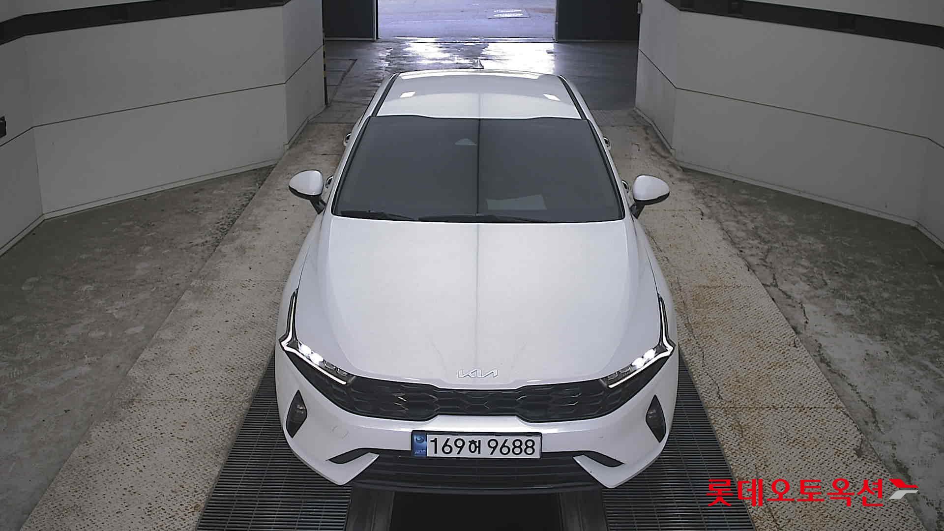 KIA INTERACTIVE K5 (H) 2.0 Trendy
