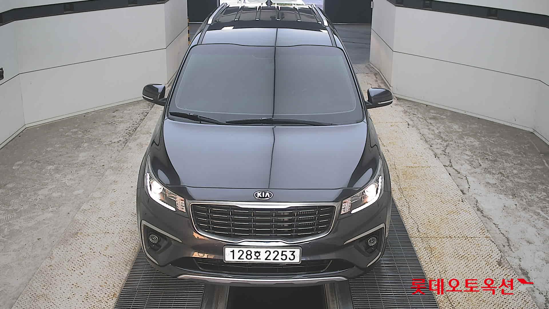 KIA THE NEW CARNIVAL (D) 2.2 Luxury 9-Seater