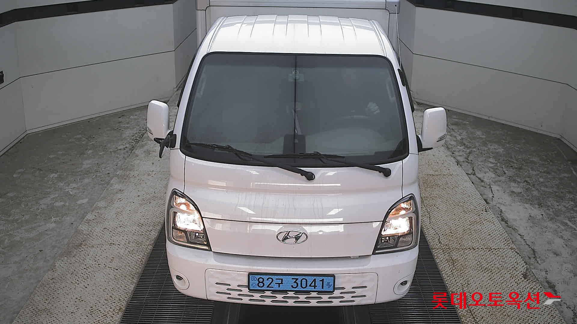 Hyundai PORTER Ⅱ (E) 슈퍼캡 초장축 스마트스페셜 배터리진단 고전압 배터리 상태 (SoH) 진단을 완료한 차량입니다.