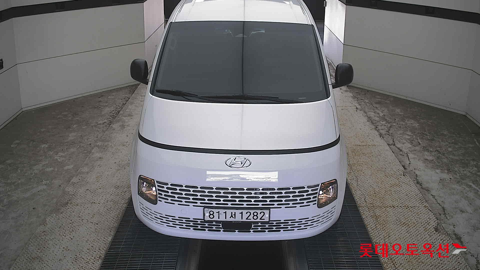Hyundai STARIA (D) 2.2 Cargo 3-Seater Smart