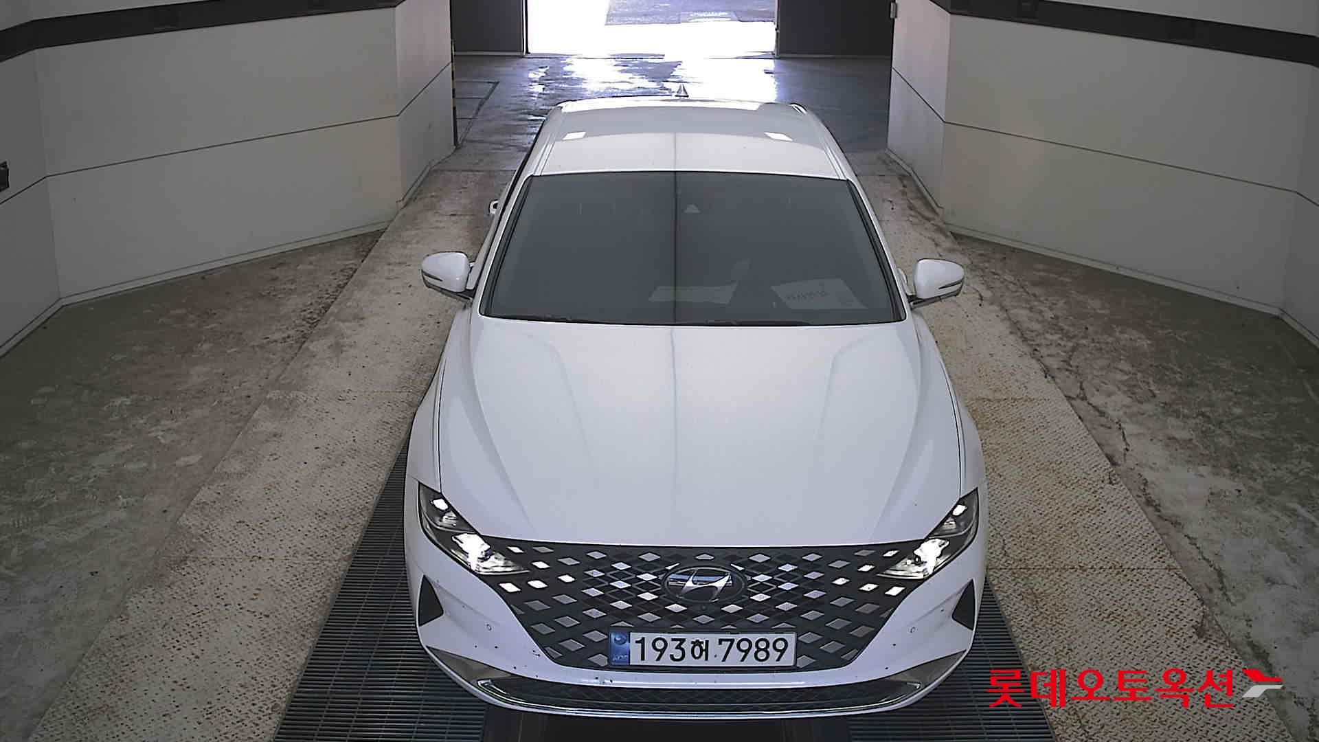 Hyundai THE NEW GRANDEUR (G) 2.5 Le Blanc