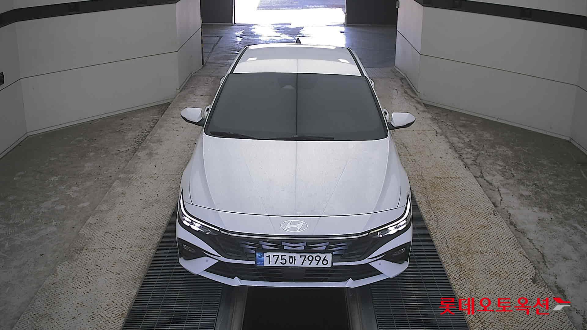 Hyundai AVANTE CN7 (G)1.6 Modern 2WD AT