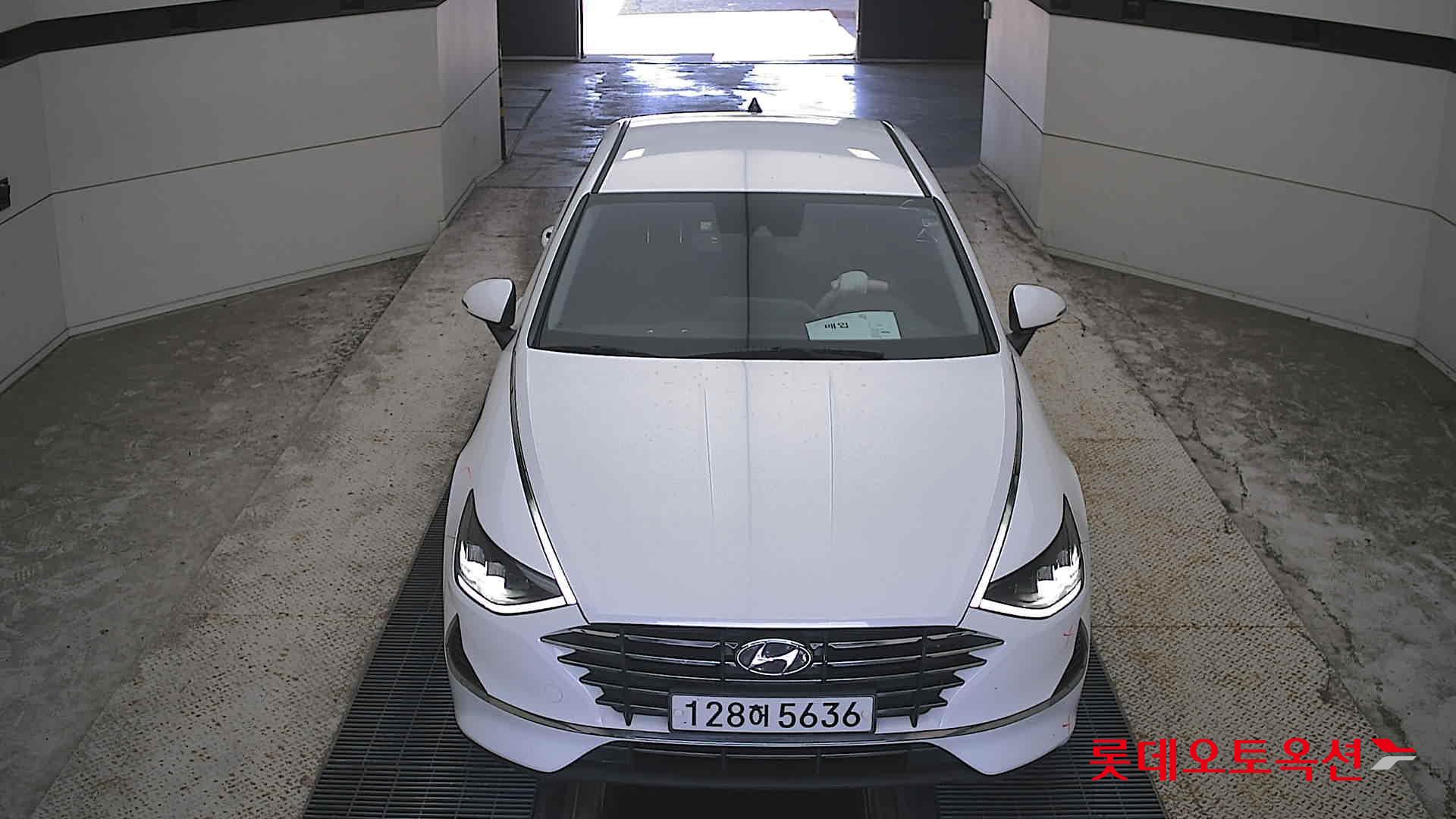 Hyundai SONATA DN8 (L) 2.0 Style Rental Car