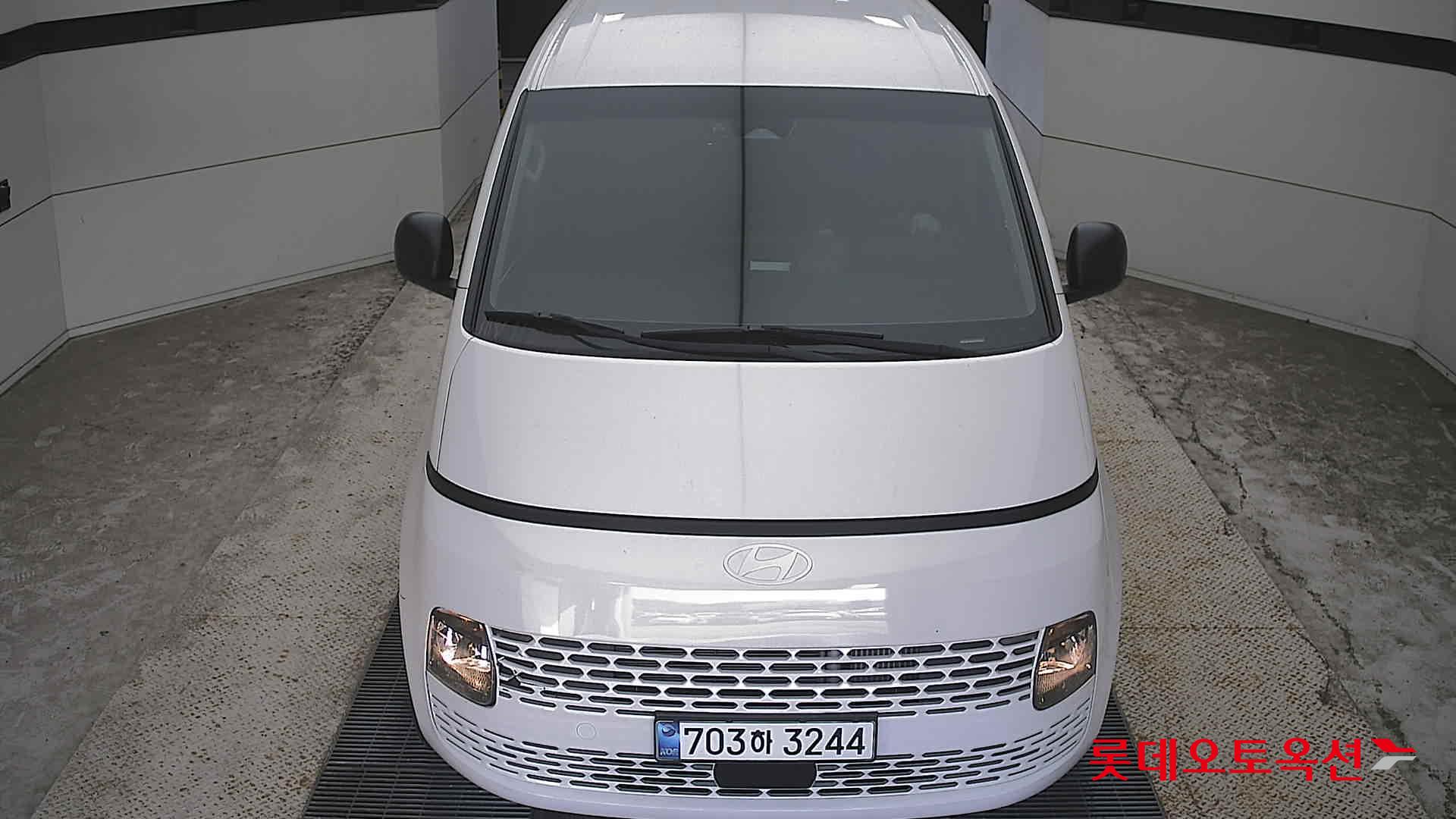 Hyundai STARIA (D)2.2 Tourer Smart 11-Seater 2WD AT