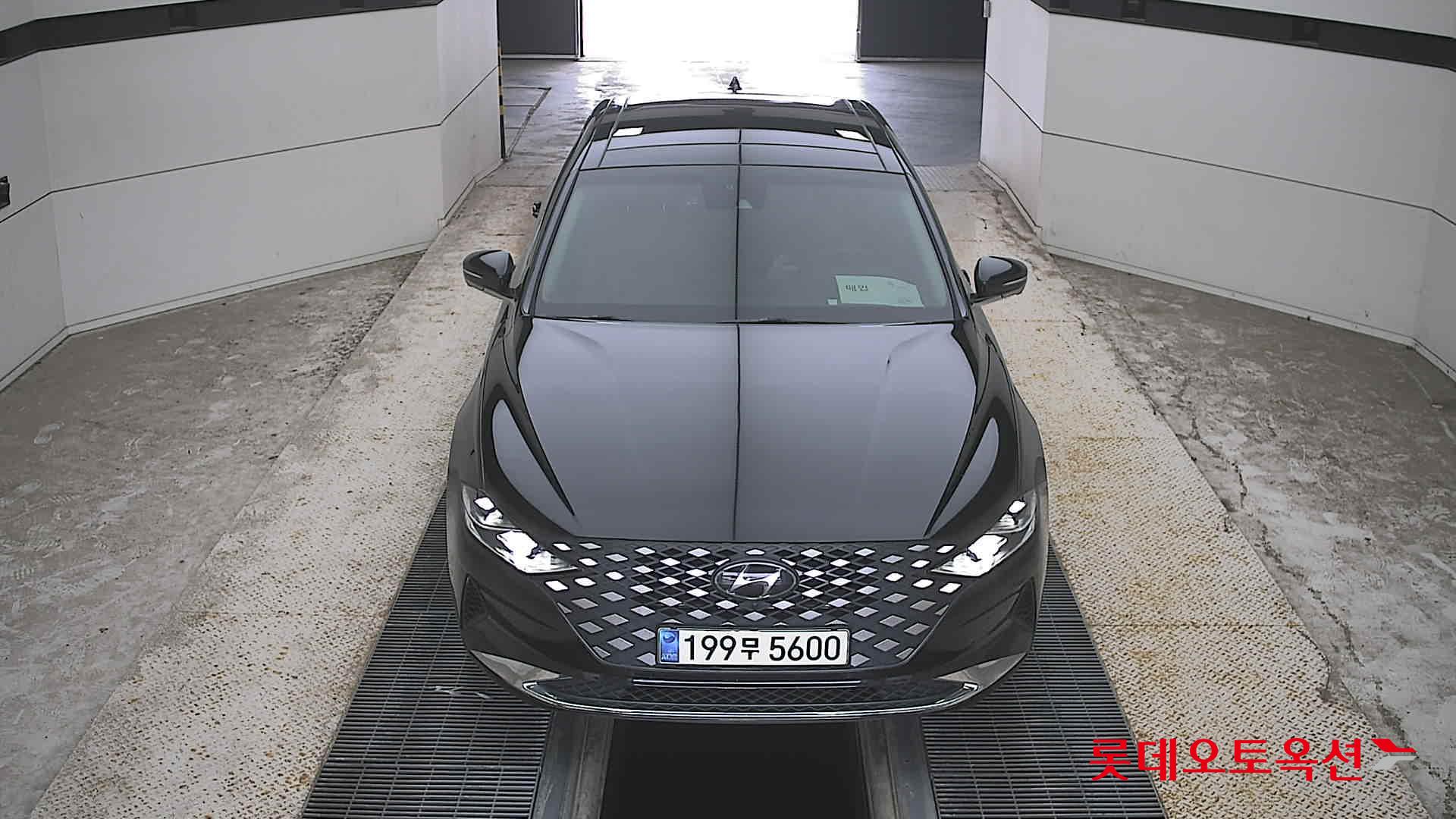 Hyundai THE NEW GRANDEUR (H) 2.4 Le Blanc