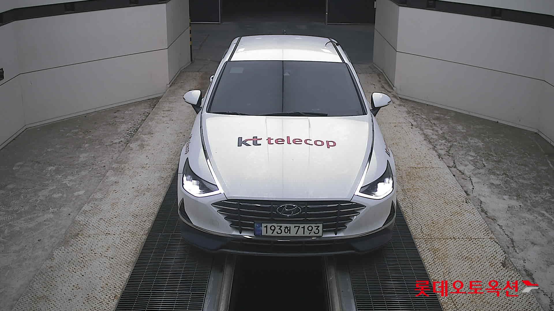 Hyundai SONATA DN8 (L) 2.0 Premium Rental Car